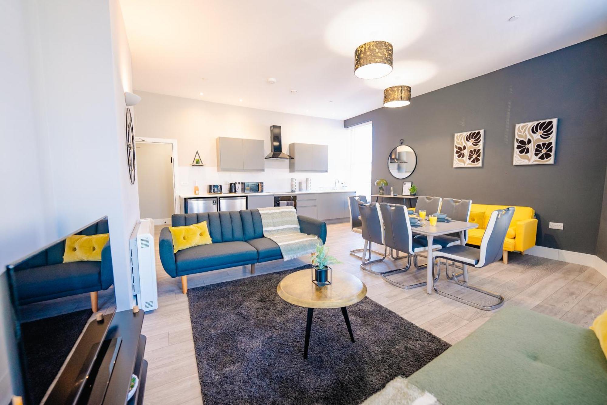 Luxury Spacious 2-Bed & High Ceiling คาร์ดิฟฟ์ ภายนอก รูปภาพ