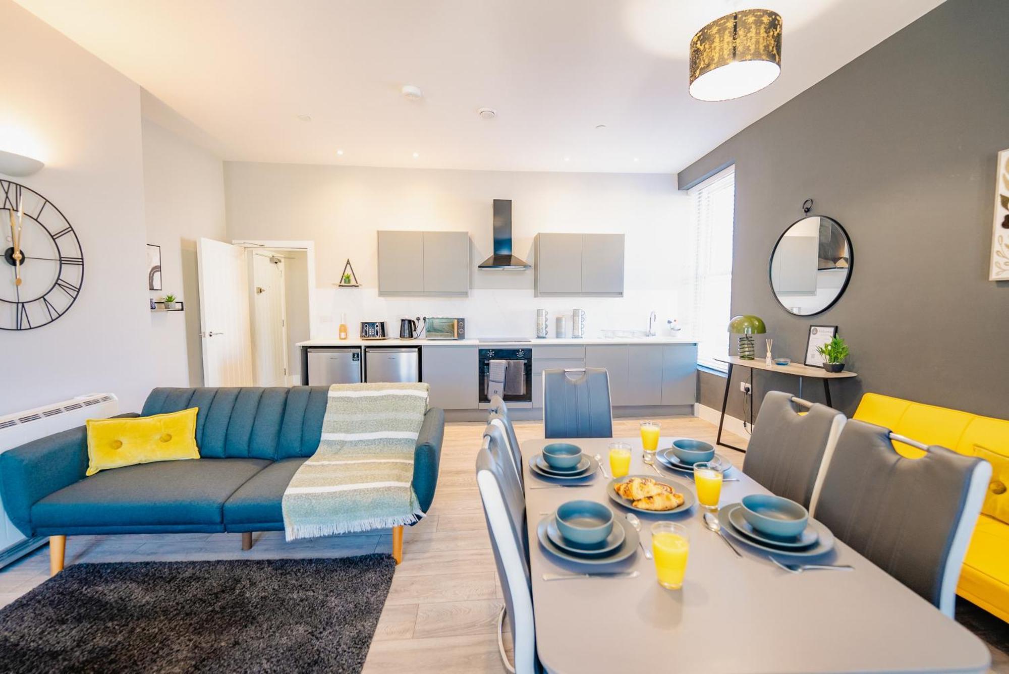 Luxury Spacious 2-Bed & High Ceiling คาร์ดิฟฟ์ ภายนอก รูปภาพ